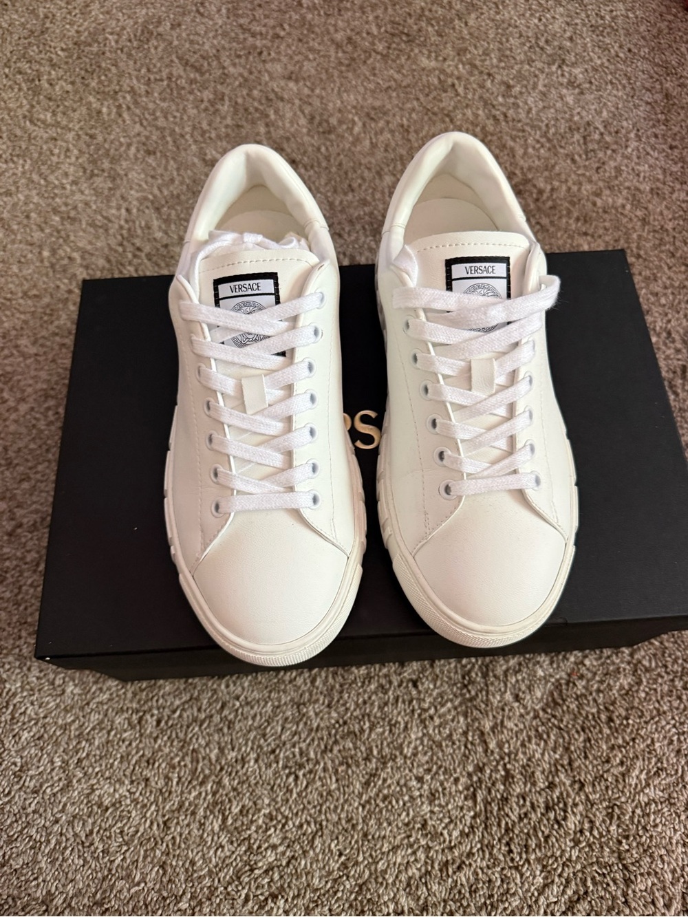Woman Greca Sneakers size 7.5